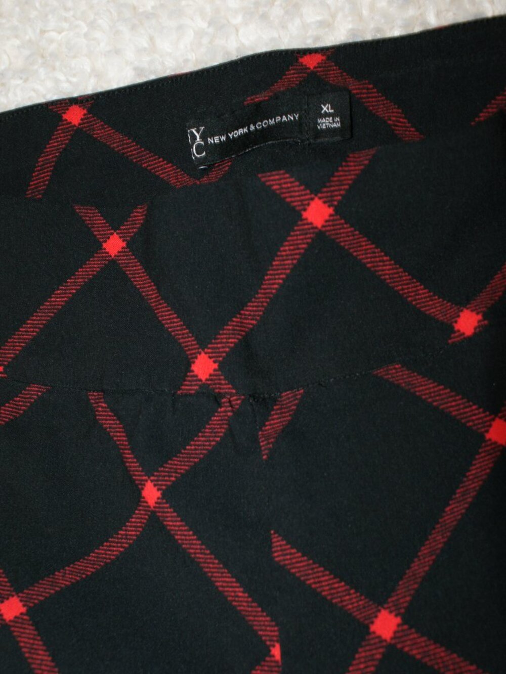 New York and Company Black with Red squares Ankle Pants - size XL
